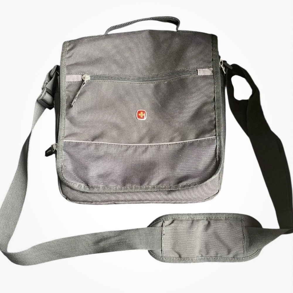Swiss Gear black Mini Messenger Bag adjustable Crossbody expandable
